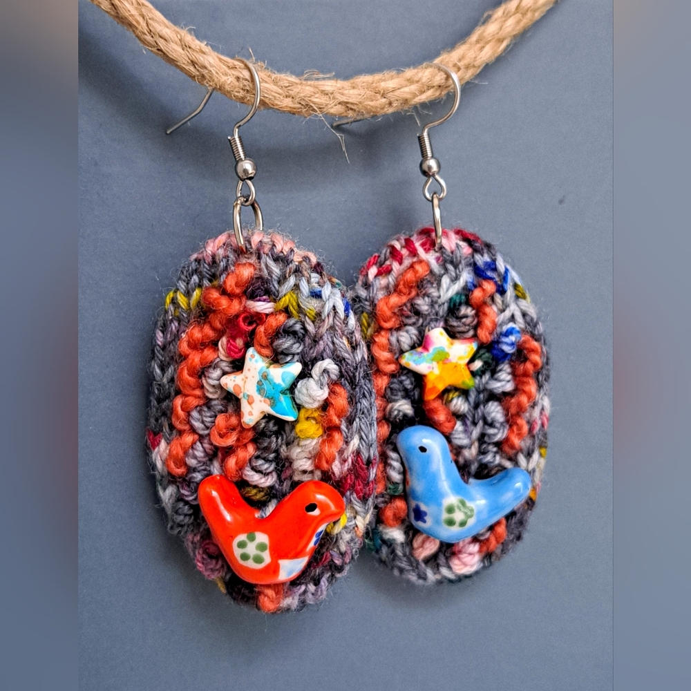 Oval Knit Embroidered Earrings Star Bird Bead Multicolor Yarn Grey Cotton